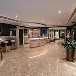 恩格尔布拉尔酒店 4*