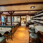 恩格尔布拉尔酒店 4*