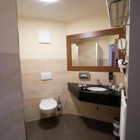 Hotel Blauer Engel 4*
