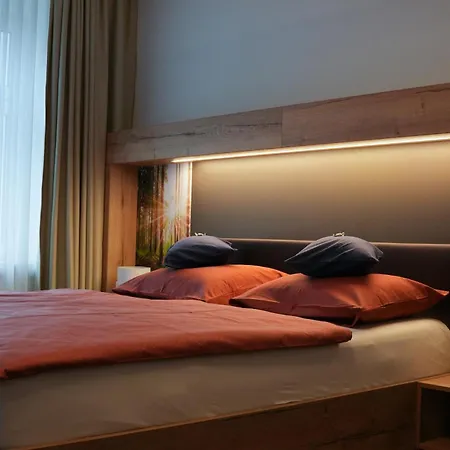 Hotel Blauer Engel 4*