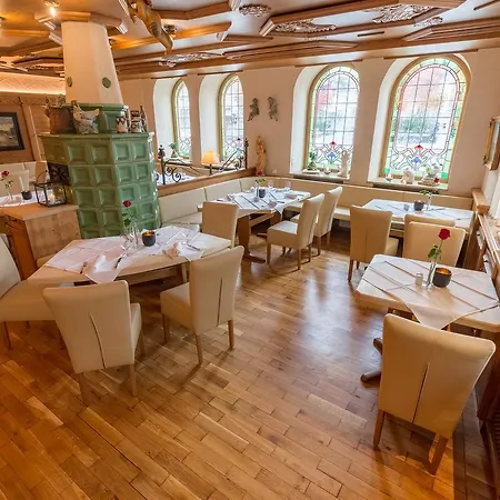 Hotel Blauer Engel 4*